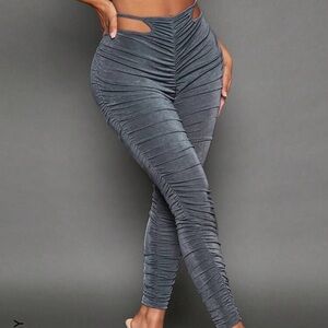Grey cutout waist ruched leggings